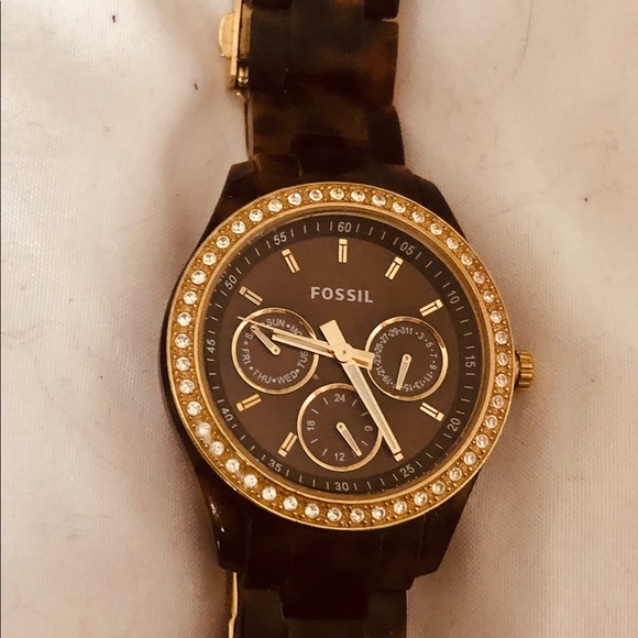 Tortoise Shell Fossil Watch with Original Box - Picture 2 of 15